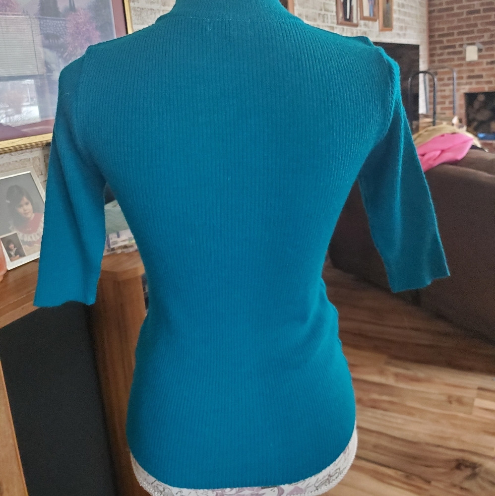 Mock neck - Picture 2 of 2